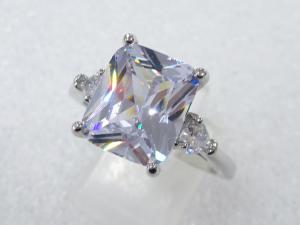 クリスタル　指輪(24号)